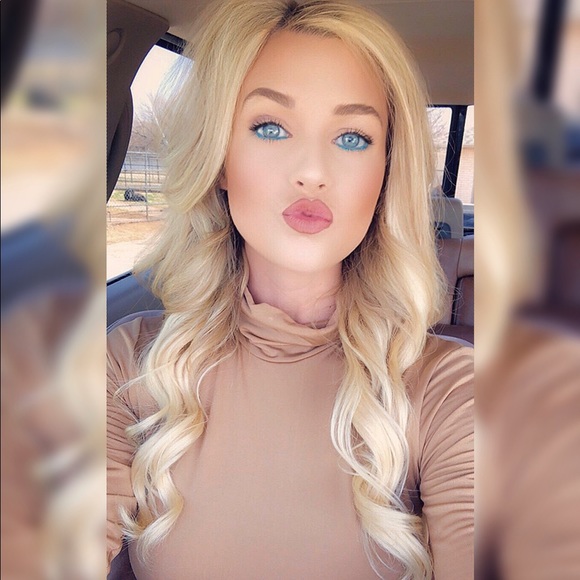 Meet your Posher, Taylor - Picture 3 of 5